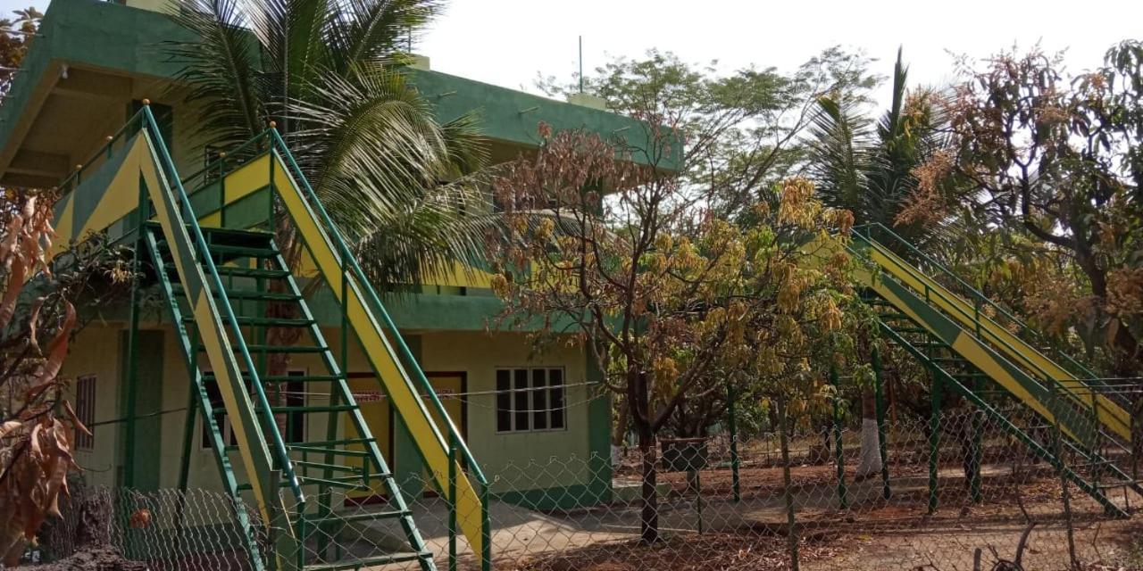 Dirghayu Farms Agri Resort Pvt Ltd Atgaon Экстерьер фото